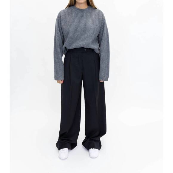 NEW HERSKIND sabby knit blouse in dark grey - Picture 3 of 3